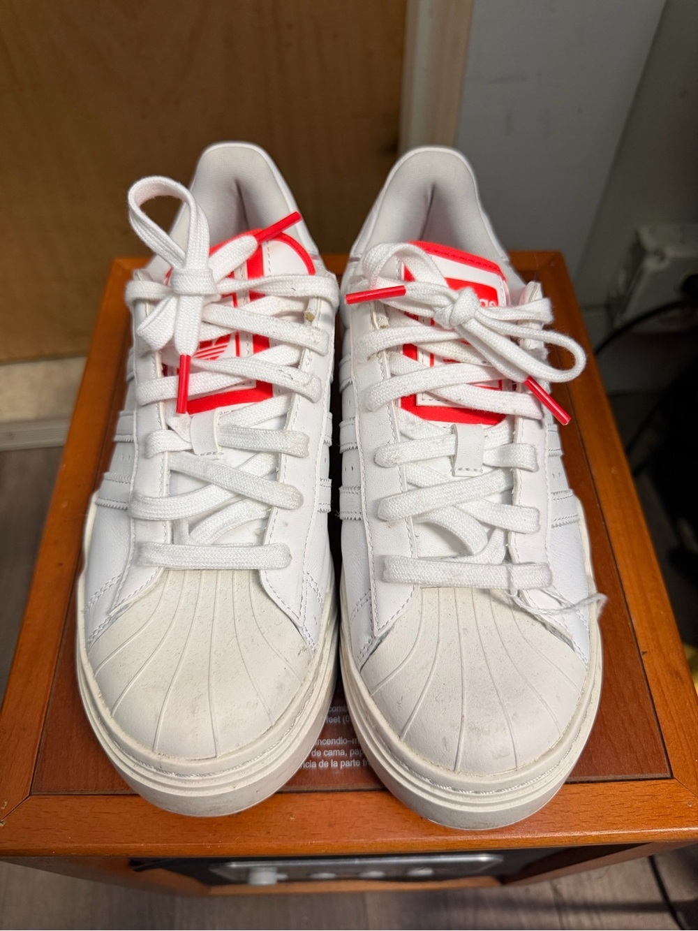 Adidas Superstar Bold White and Red Women’s Platform Sneakers. Size: 7 - Picture 2 of 8